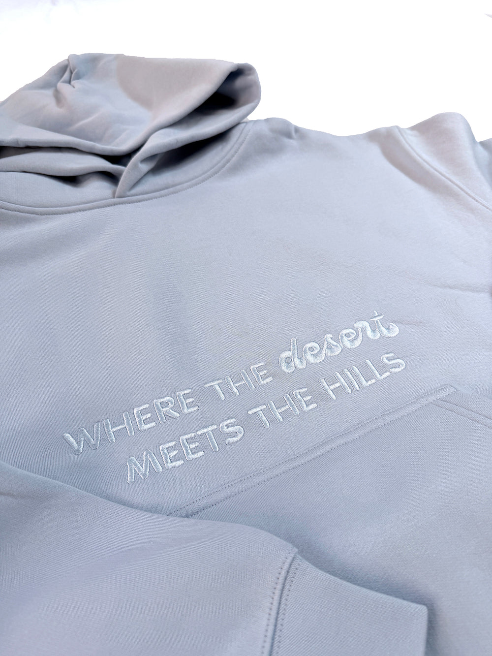 Desert Meets the Hills Embroidered Hoodie Sweatshirt (women)